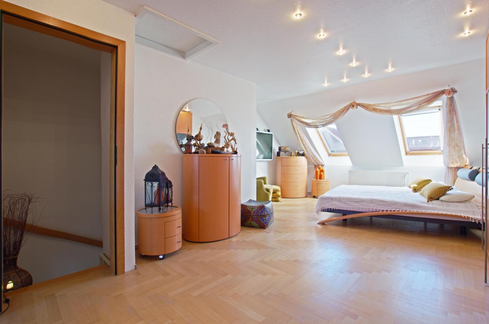 Private Rooms Near Exhibition Center Хановер Екстериор снимка