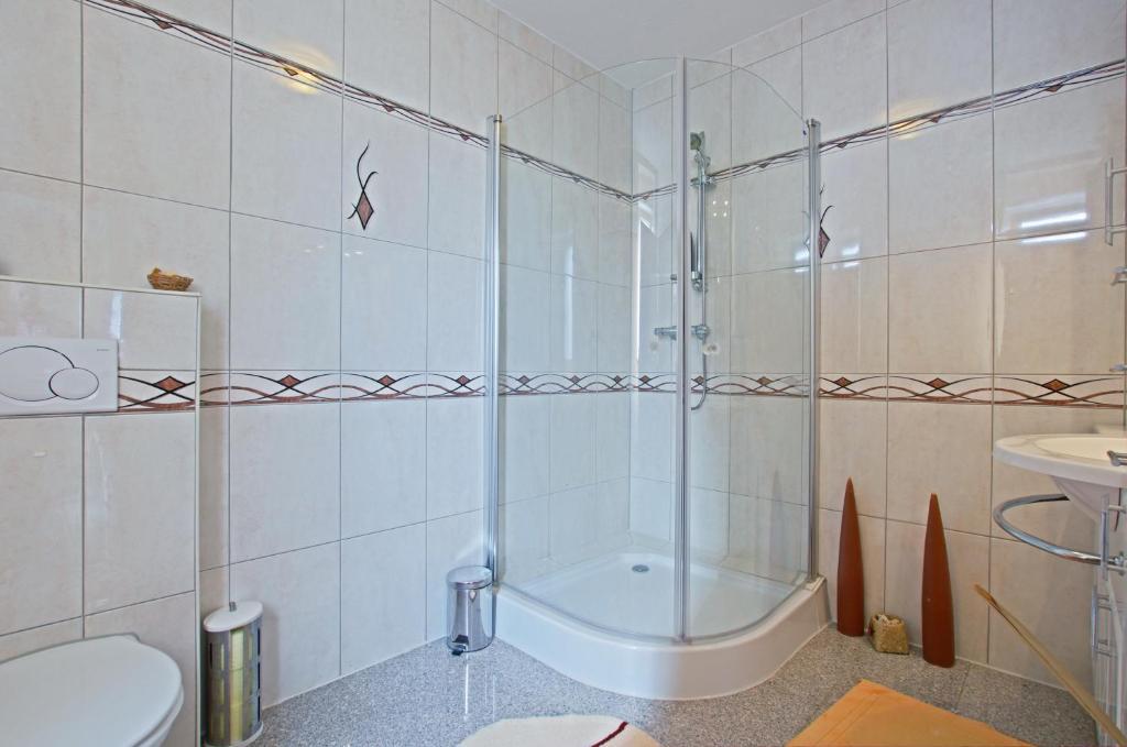Private Rooms Near Exhibition Center Хановер Стая снимка